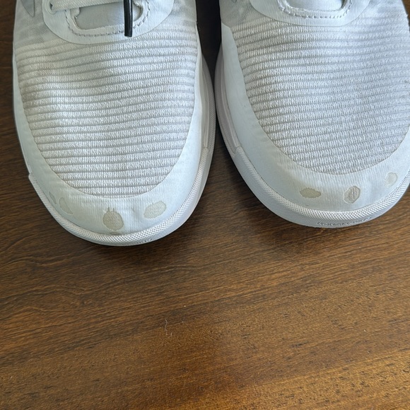 Adidas crazy flight women’s volleyball shoes! 7.5 - Picture 3 of 6